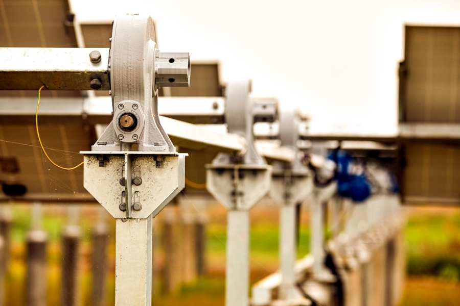 Tracking equipment